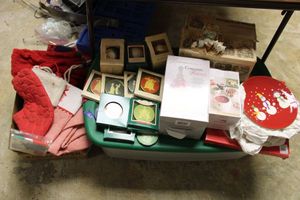 lot 165 image: Christmas plates, stockings and decorations