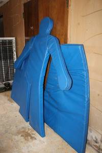 lot 103 image: Sport Practice or blocking dummy and pads