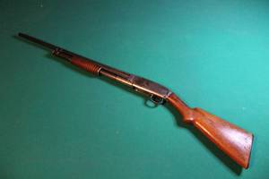 lot 9 image: vintage Winchester Model 1912 pump-action shotgun