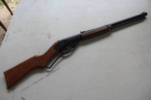 lot 86 image: Red Rider Daisy lever action BB gun