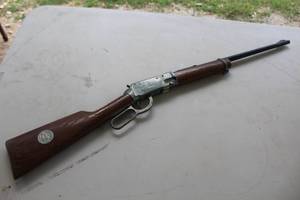 lot 87 image: Buffalo Bill chief of scout BB gun