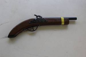 lot 53 image: Parris Manufacturing Company Kentucky-style toy cap gun