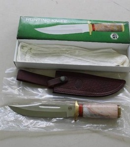 lot 93 image: Hunting knife