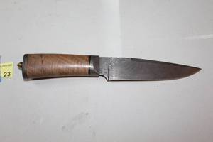 lot 23 image: Peterson Burled walnut wood Damascus steel blade knife