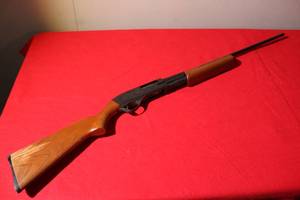 lot 25 image: JC Higgins model number 21 shotgun 410