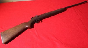 lot 30 image: Winchester model 67 rifle 22