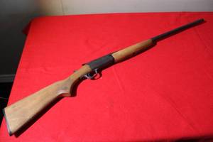 lot 44 image: Savage arms model 94 rifle  20 gauge