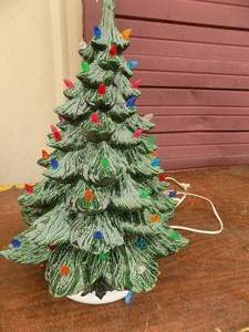 lot 2 image: Green ceramic Christmas tree