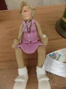 lot 69 image: D. Manning lady golfer