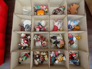 lot 17 image: Vintage and newer christmas ornaments