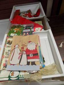 lot 95 image: Lot of Christmas bags