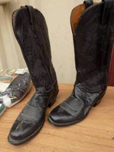 lot 120 image: Black size 7  cowboy boots Lucehese 1883