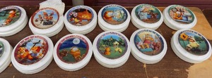 lot 56 image: A day with Garfield decorative plates x 1 SN B11