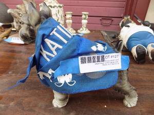 lot 127 image: Miniature schnauzer ceramic