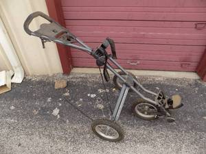 lot 139 image: Sun Mountain speed cart golf Bag cart