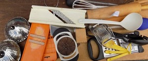lot 161 image: Kitchen utensils