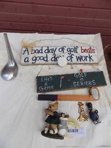 lot 171 image: Golf signs x2    bear golfer figurines, Driver paper weight