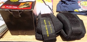 lot 191 image: Golds gym ankle wrist weights x  sets
