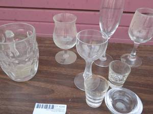 lot 248 image: GLASSWARE