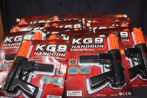 lot 42 image: Bulk lot of KG9 Handgun toy cap guns