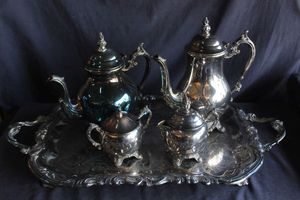 lot 112 image: Vintage Silver-plated tea set and coffee service