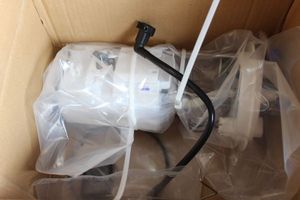 lot 158 image: Complete Fuel Pump 2006-2010 Hyundai part # JH314515