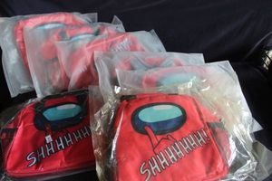 lot 170 image: Several lunch bags