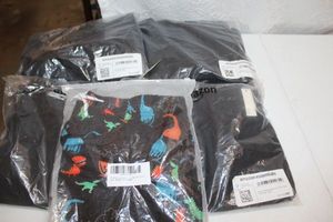 lot 299 image: Mens Swim trunks