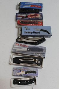 lot 294 image: Five Pocket Knives