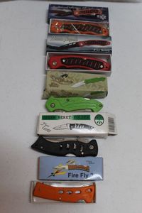 lot 293 image: Five Pocket Knives