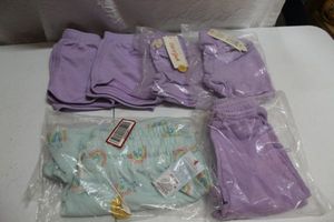 lot 275 image: Girls Shortsskirts