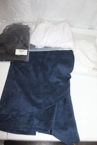 lot 268 image: Womens Skirts