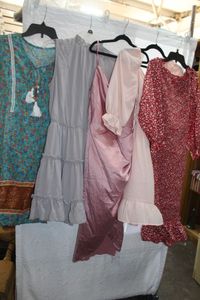 lot 253 image: New Merchandise Womens Dresses