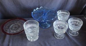 lot 322 image: Misc Glassware