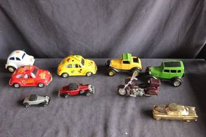 lot 335 image: Collectible cars
