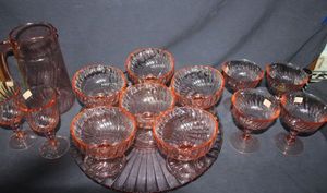 lot 9 image: Vintage Arcoroc Rosaline Glassware 14 pcs