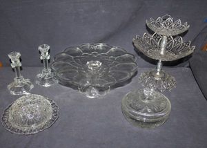 lot 346 image: Glassware items