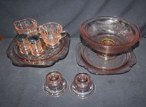 lot 376 image: Madrid pattern by Federal Glass company Pink depression glassware