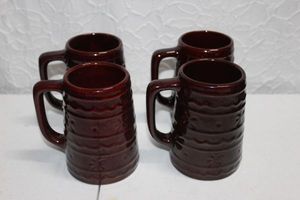 lot 378 image: Marcrest daisy dot Stoneware Mugs