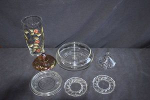 lot 395 image: Glass Deco