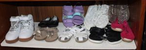 lot 205 image: Girls shoes