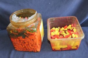 lot 451 image: Large Quantity of Wire Nuts
