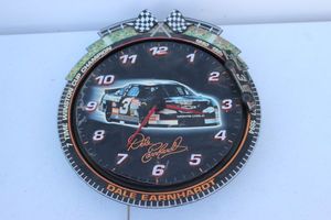 lot 454 image: Nascar Clock
