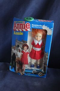 lot 461 image: 1982 Knickerbocker the World of Annie Doll and Vintage Annie Doll Pin