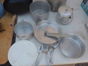 lot 39 image: Camp cook wear