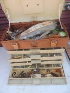 lot 45 image: Tackle box with contents