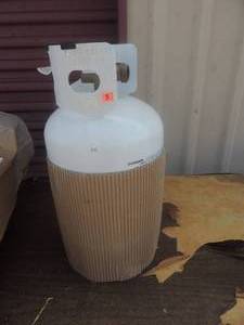 lot 51 image: NEW propane tank (empty)