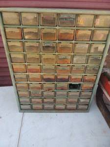 lot 168 image: NutBolt bin W  CONTENTS