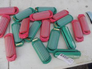 lot 182 image: HAIR Brushes FOLDABLE