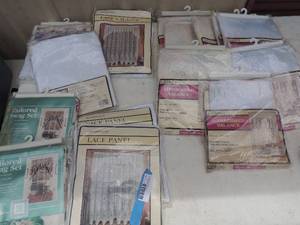 lot 199 image: Sheers and valances